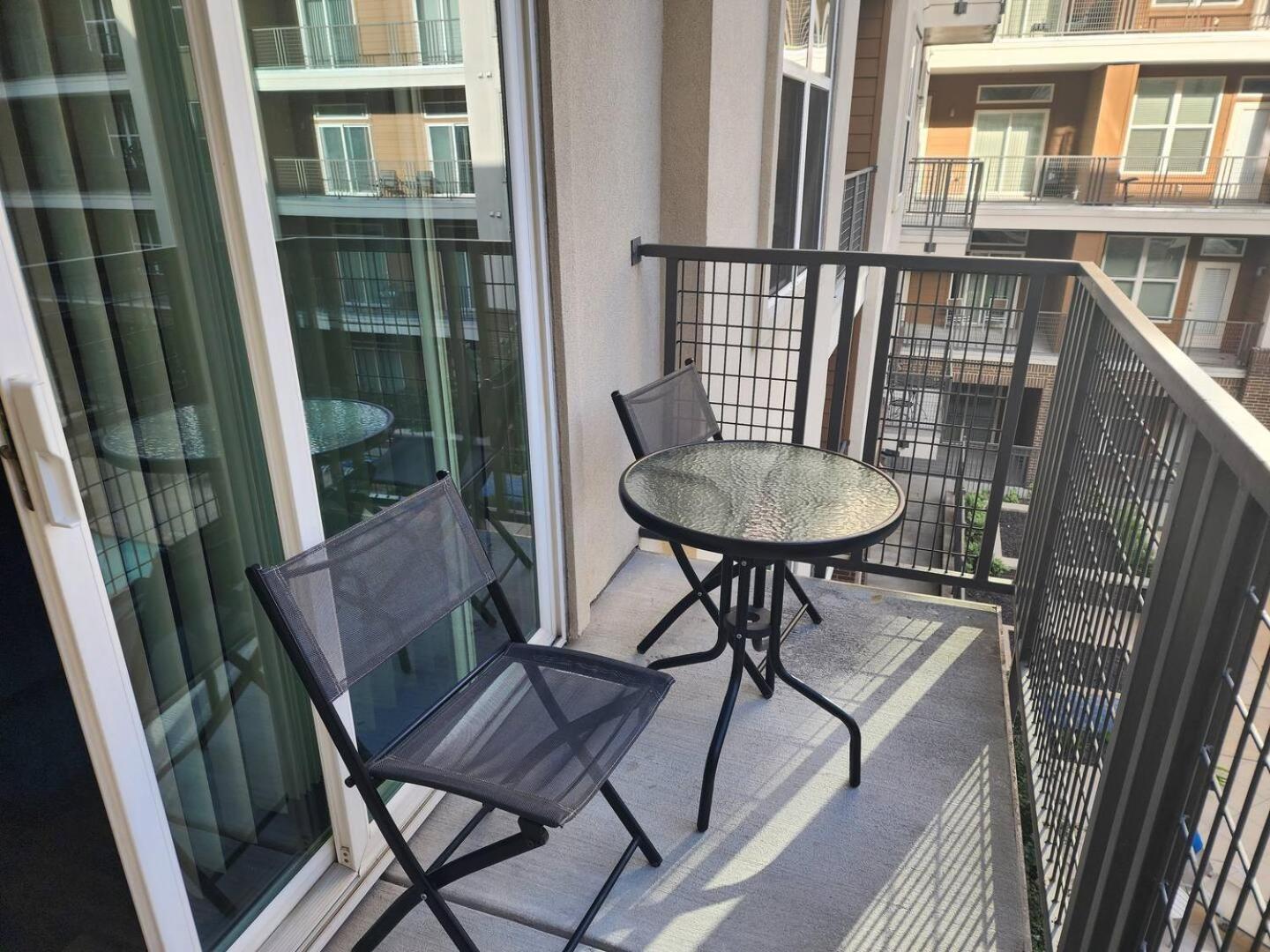 Elite Downtown Poolside Oasis Apartment Houston Exterior photo